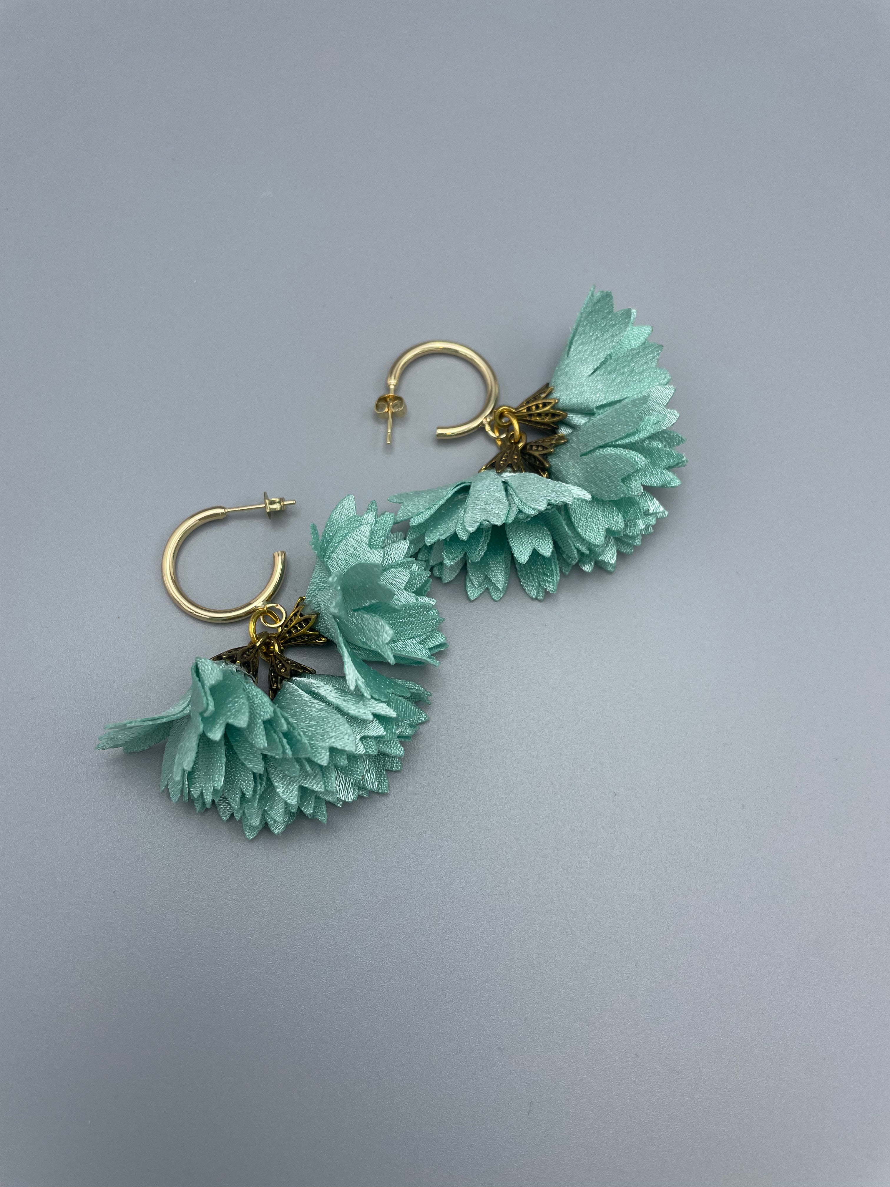 Sample:Lotus ljós túrkis