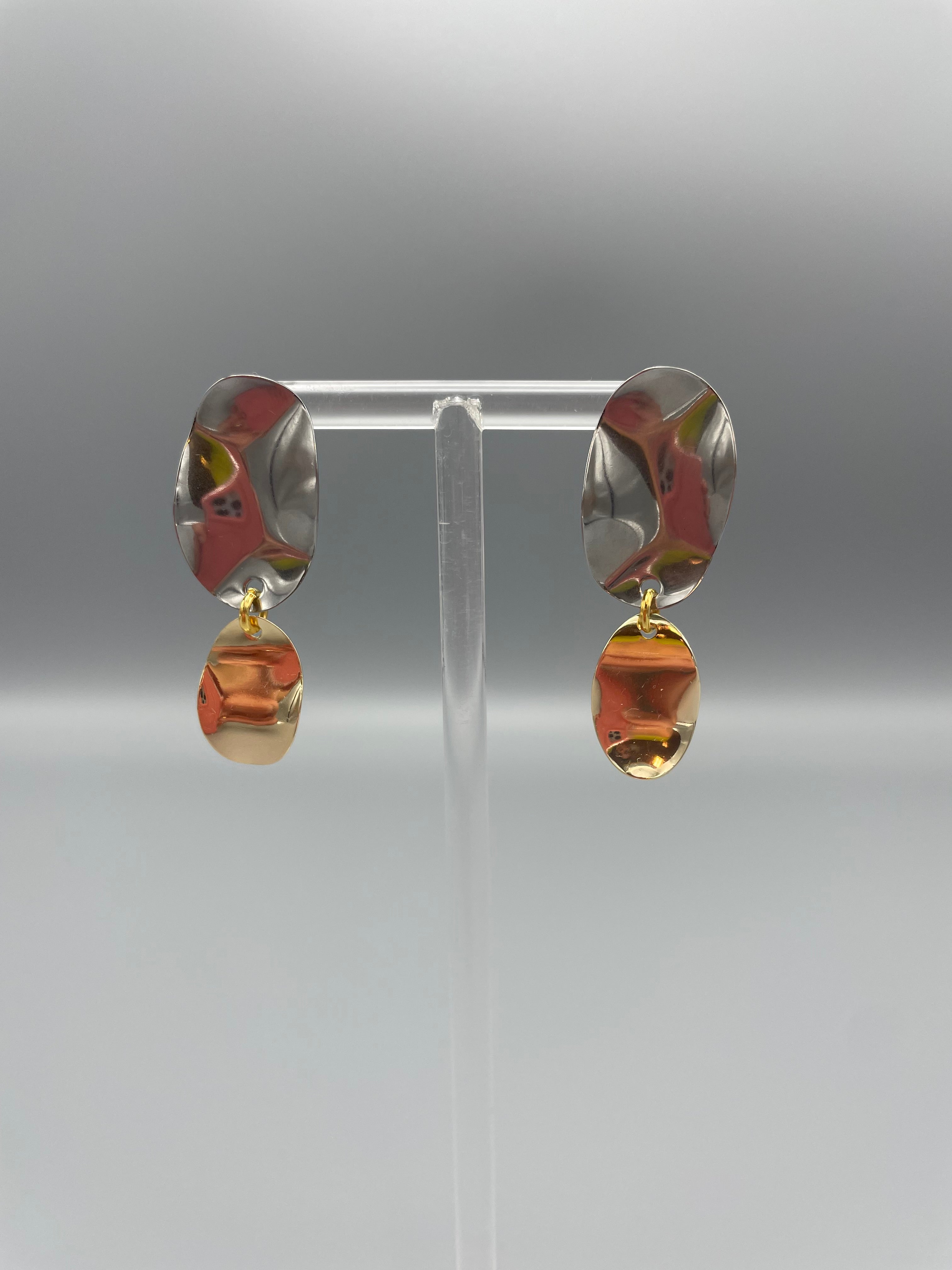 Sample: Twist Earrings