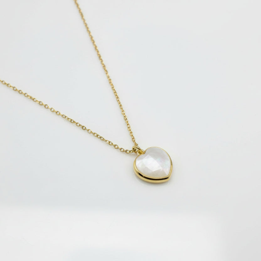 Sample: White Quartz Hjarta Men