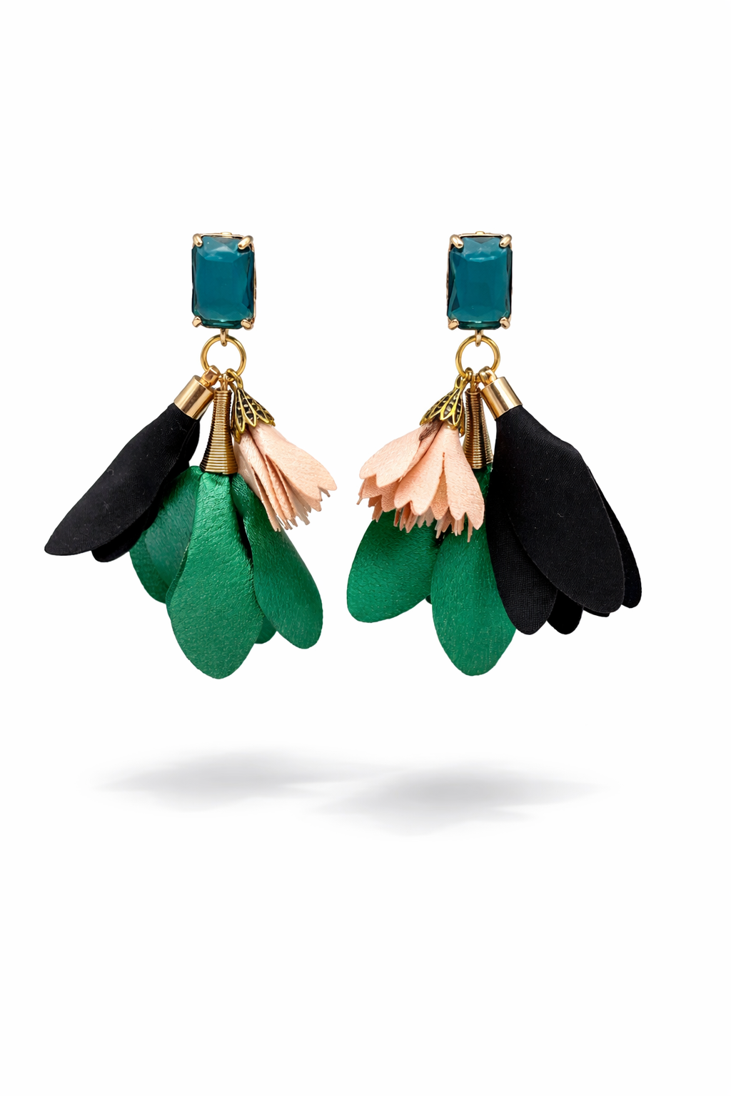 Sample: Blómalokkar Emerald, beige, svartir með túrkis stein