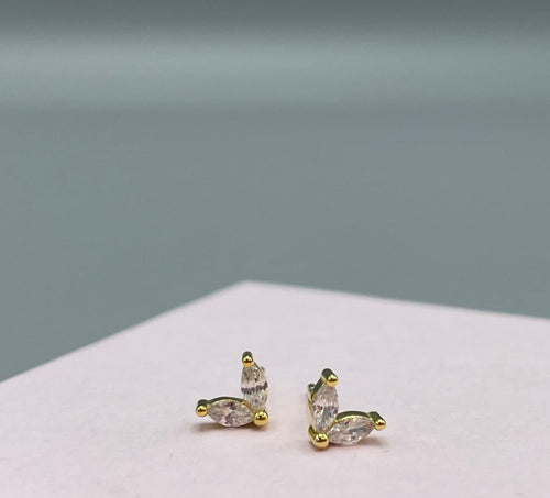 Sample: Stud Zircon Hearts (Nokkrir litir)